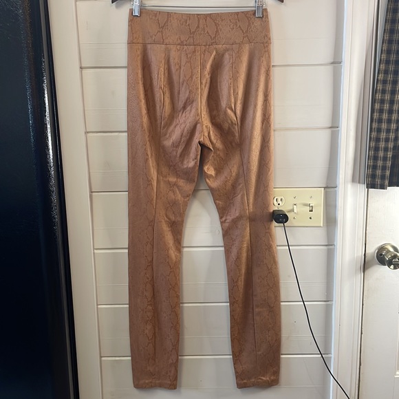 NWT Good American The Boss Pants Snakeskin Print Skinny Pants Size 3/L. - Picture 4 of 11